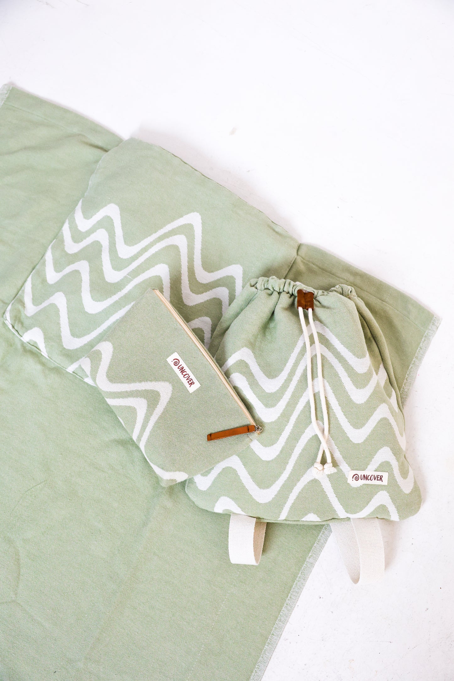 Mochila + Bolsa Verde